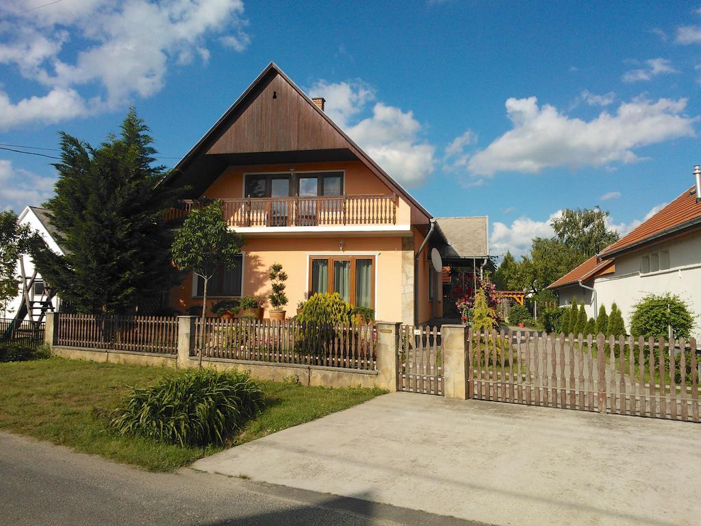 Hotel Valentin Vendeghaz Balatonlelle Zewnętrze zdjęcie