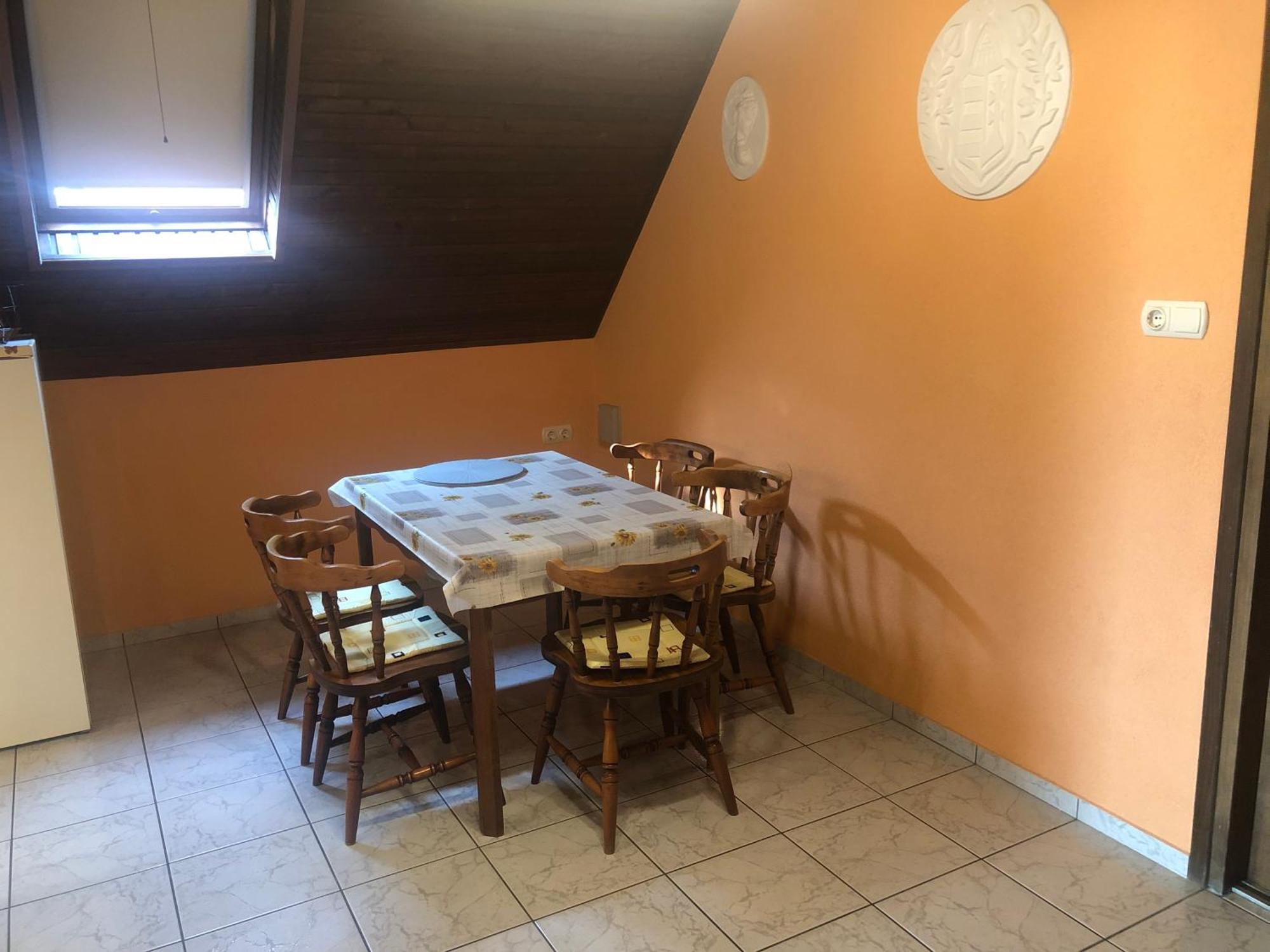 Hotel Valentin Vendeghaz Balatonlelle Zewnętrze zdjęcie