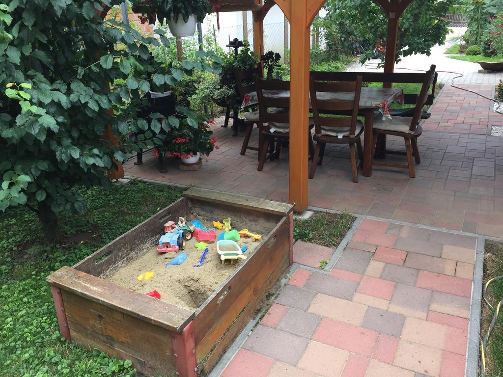 Hotel Valentin Vendeghaz Balatonlelle Zewnętrze zdjęcie